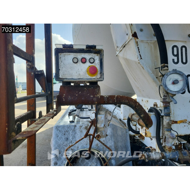 2016 Mercedes-Benz AROCS 3240-46070011