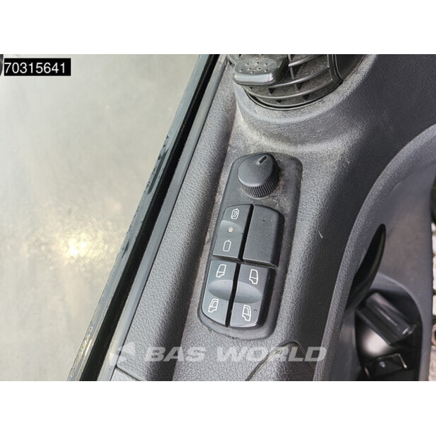 2012 Mercedes-Benz ATEGO 818-46070161