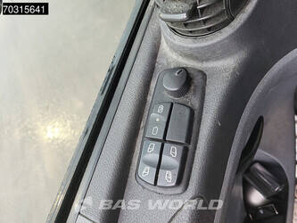 2012-mercedes-benz-atego-818-1433758-46070161