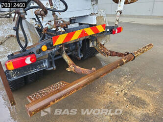 2016-mercedes-benz-arocs-3240-1433762-46070283