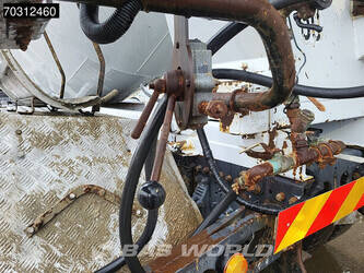 2016-mercedes-benz-arocs-3240-1433762-46070294