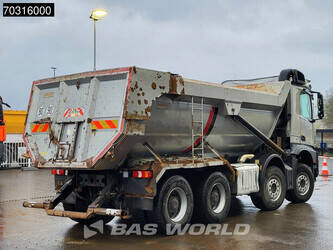 2016-mercedes-benz-arocs-4151-1433763-46070321