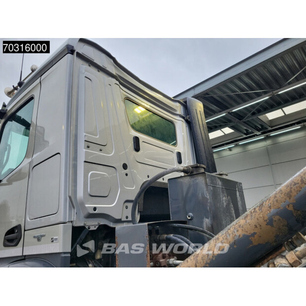 2016 Mercedes-Benz Arocs 4151-46070327