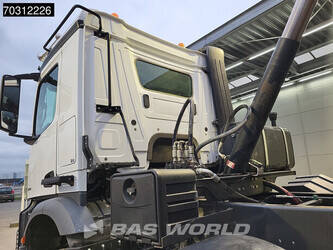 2016-mercedes-benz-arocs-3248-46070352