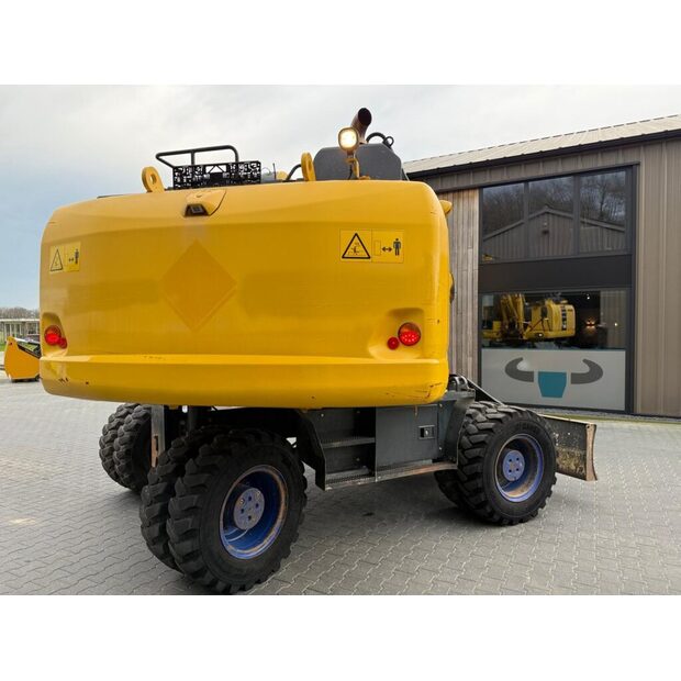 2018 Komatsu PW180-10-46075878