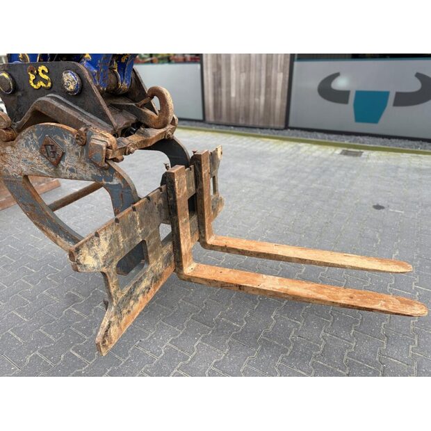 2018 Komatsu PW180-10-46075888