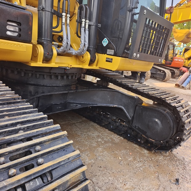 2025 Caterpillar 329D-46085707