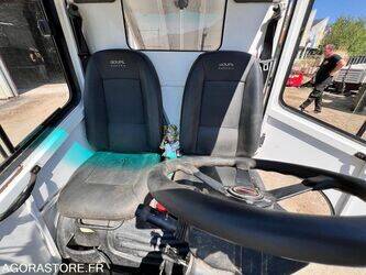 2011-goupil-g3-1433917-46085753