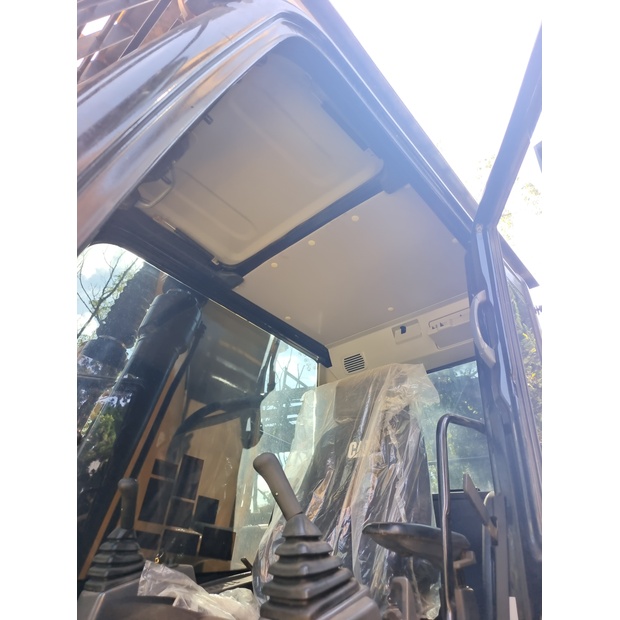 2025 Caterpillar 329D-46085786