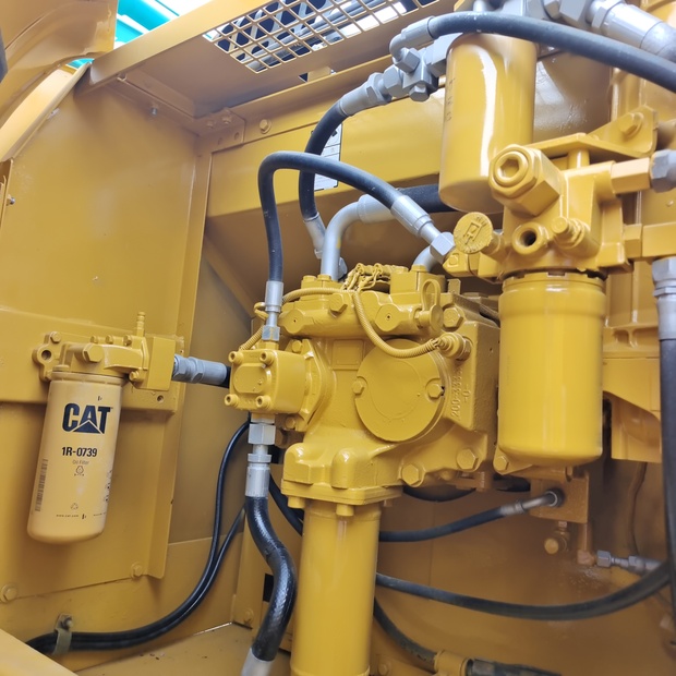 2024 Caterpillar 329D2L-46085855