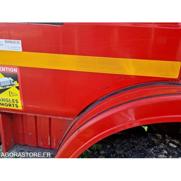 1998 Renault M210-46085884