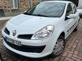 2008-renault-clio-1433602-46086213