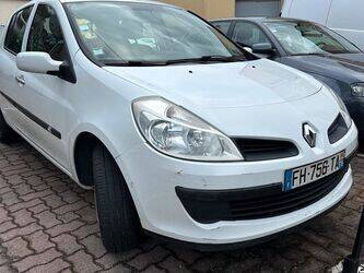 2008-renault-clio-1433602-46086215
