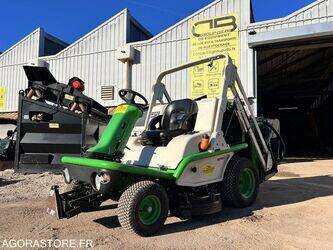 صورة ل تراكتورات زراعية Etesia HYDRO 124D