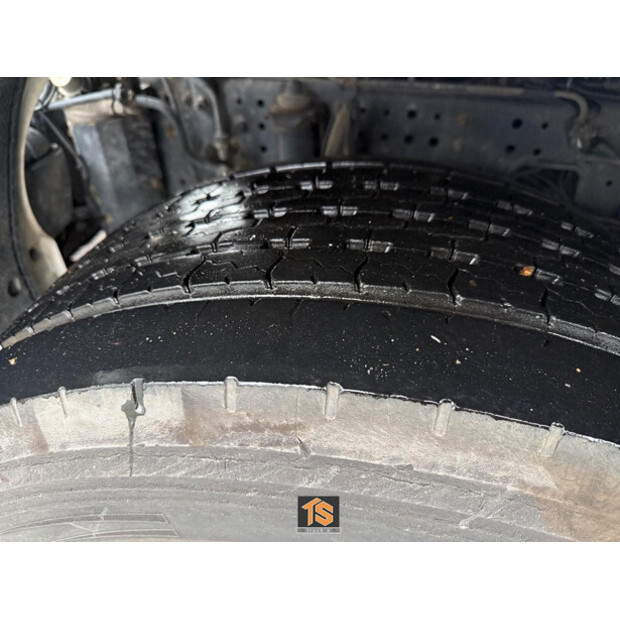 2017 Iveco AS440T/P-46086797