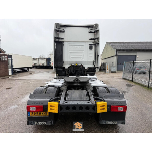 2017 Iveco AS440T/P-46086801