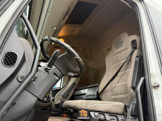 2017-iveco-as440t-p-1433965-46086805