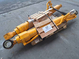 2009-hyundai-robex-360lc-7-46086956