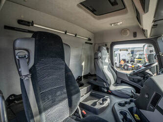 2014-mercedes-benz-antos-1827-1433978-46087193