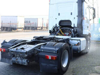 2015-mercedes-benz-actros-1433979-46087206