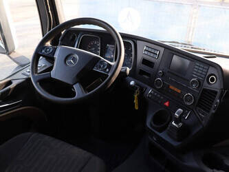 2015-mercedes-benz-actros-1433979-46087260