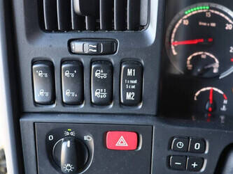 2016-scania-r580-1433980-46087344