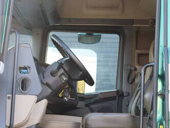 2014-scania-r520-1433982-46087493