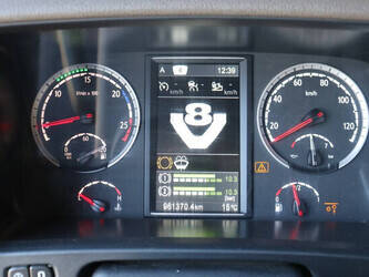 2014-scania-r520-1433982-46087515