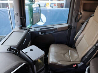 2014-scania-r520-1433982-46087525