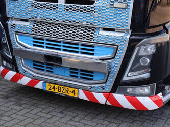 2014-volvo-fh16-750-1433984-46087639