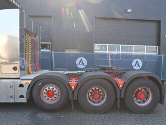 2014-volvo-fh16-750-1433984-46087651