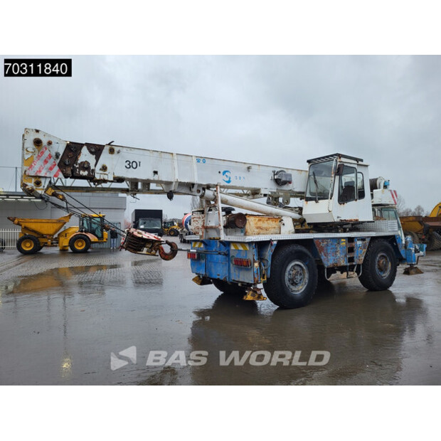 1988 GROVE AT633-46089325