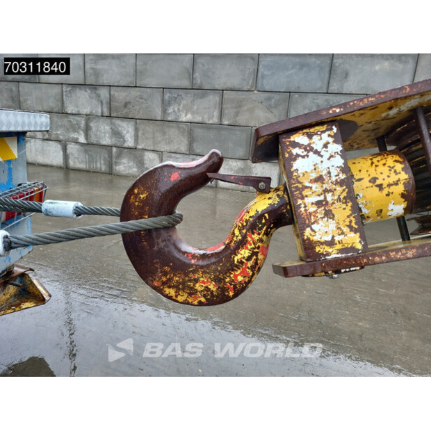 1988 GROVE AT633-46089330