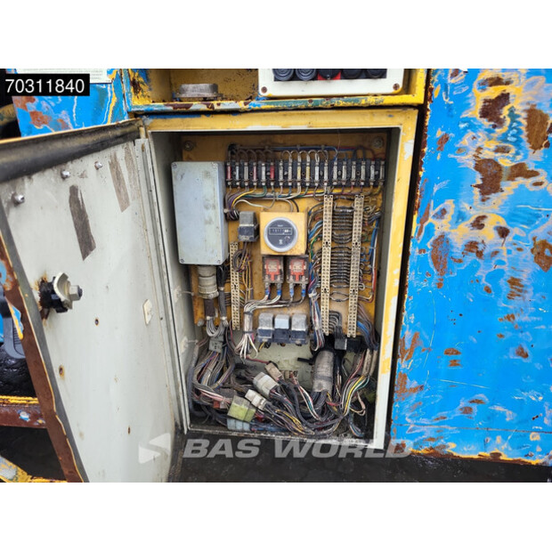 1988 GROVE AT633-46089335