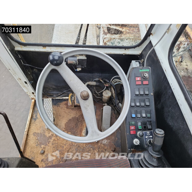 1988 GROVE AT633-46089345