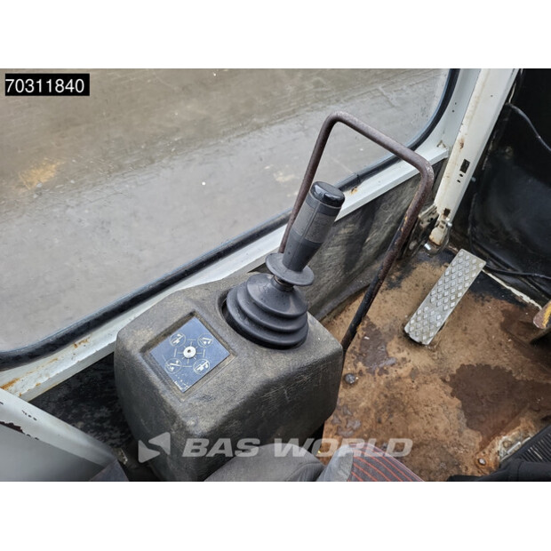 1988 GROVE AT633-46089353