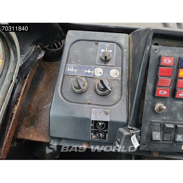 1988 GROVE AT633-46089354