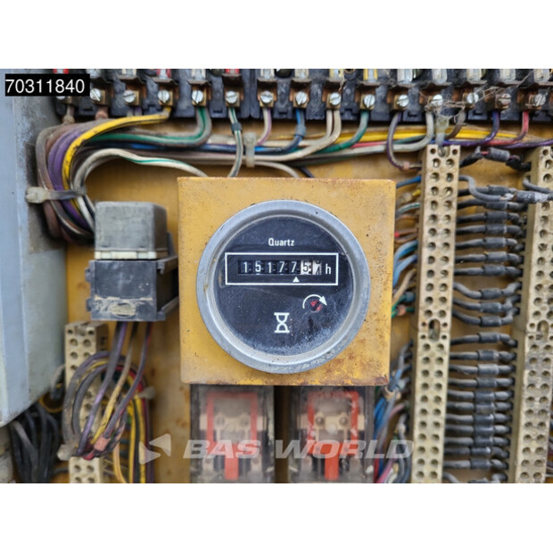 1988 GROVE AT633-46089362