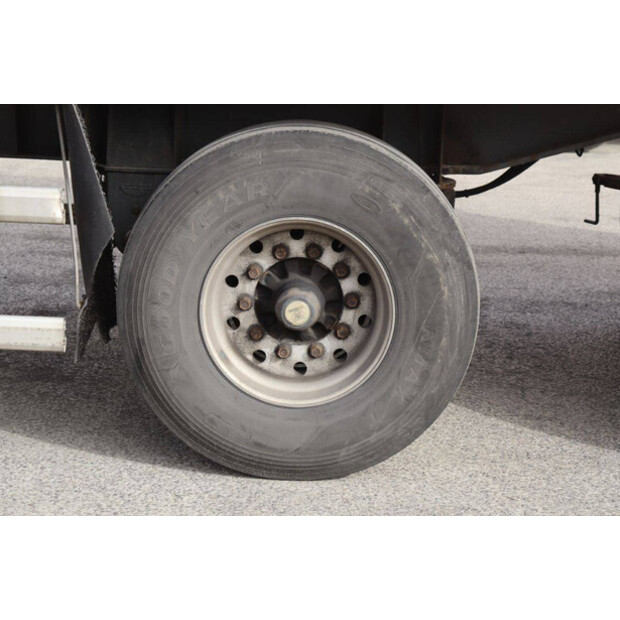 2002 Floor FLO-12-20K1-46089489