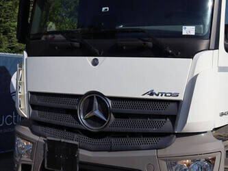 mercedes-benz-antos-1843-46090431