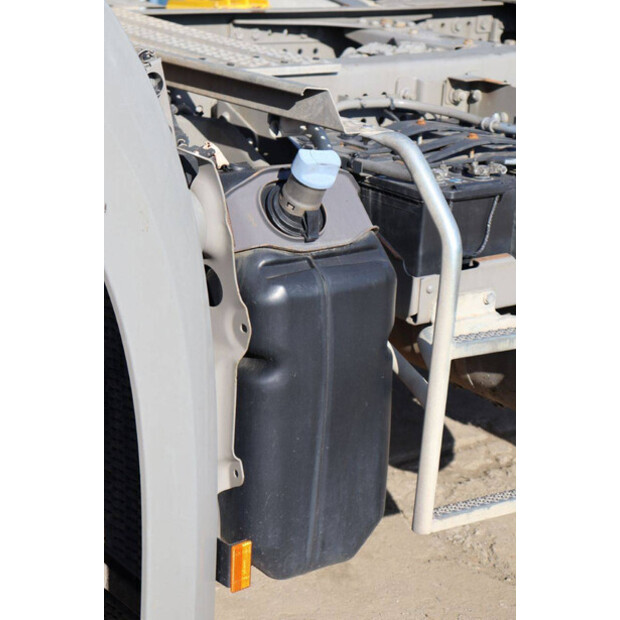 Mercedes-Benz ANTOS 1843-46090440