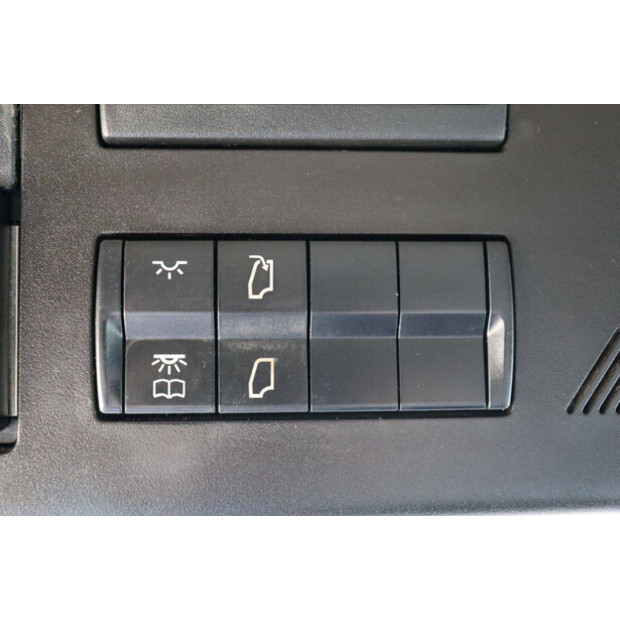 Mercedes-Benz ACTROS 1845-46090603