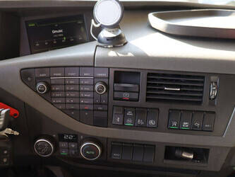 2018-volvo-fh-1434052-46090961