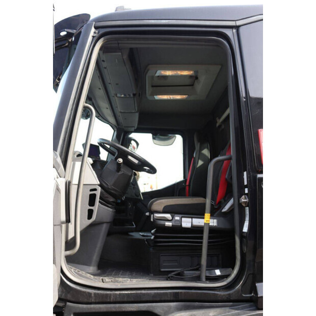 2020 Renault Trucks H0004-46091475