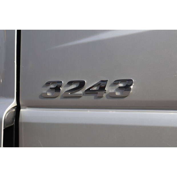 2013 Mercedes-Benz Axor3243-46091520