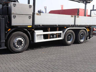 2013-mercedes-benz-axor3243-46091523