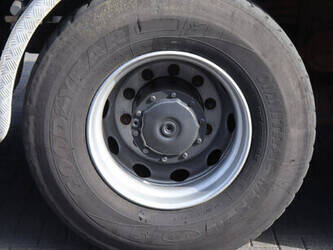 2013-mercedes-benz-axor3243-46091527