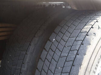 2013-mercedes-benz-axor3243-46091532