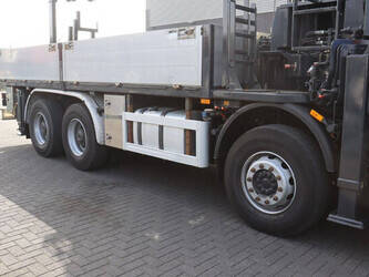 2013-mercedes-benz-axor3243-46091537