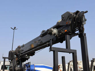 2013-mercedes-benz-axor3243-46091549